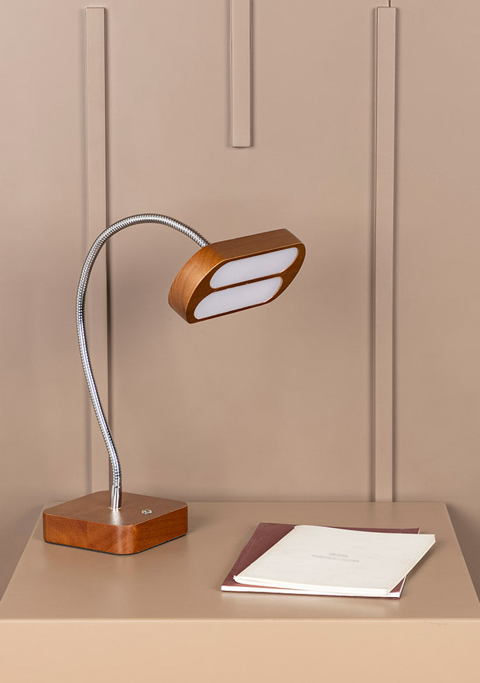 Solarix Dimmerli Şarjlı Akaağaç Ahşap Çalışma Masa Lambası